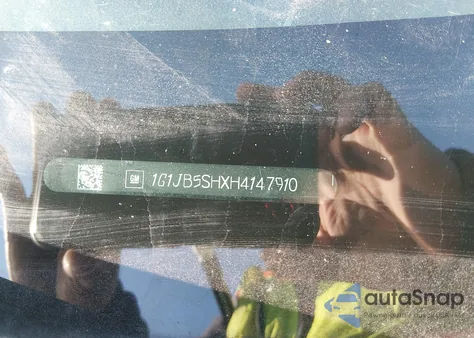 2017 Chevrolet Sonic Ls z USA, uszkodzony, nr VIN 1G1JB5SHXH4147910